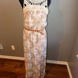 Elegant Crochet Top Maxi Dress